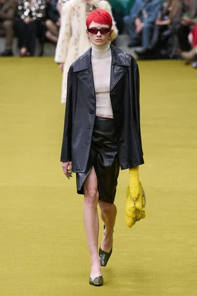 Look 39